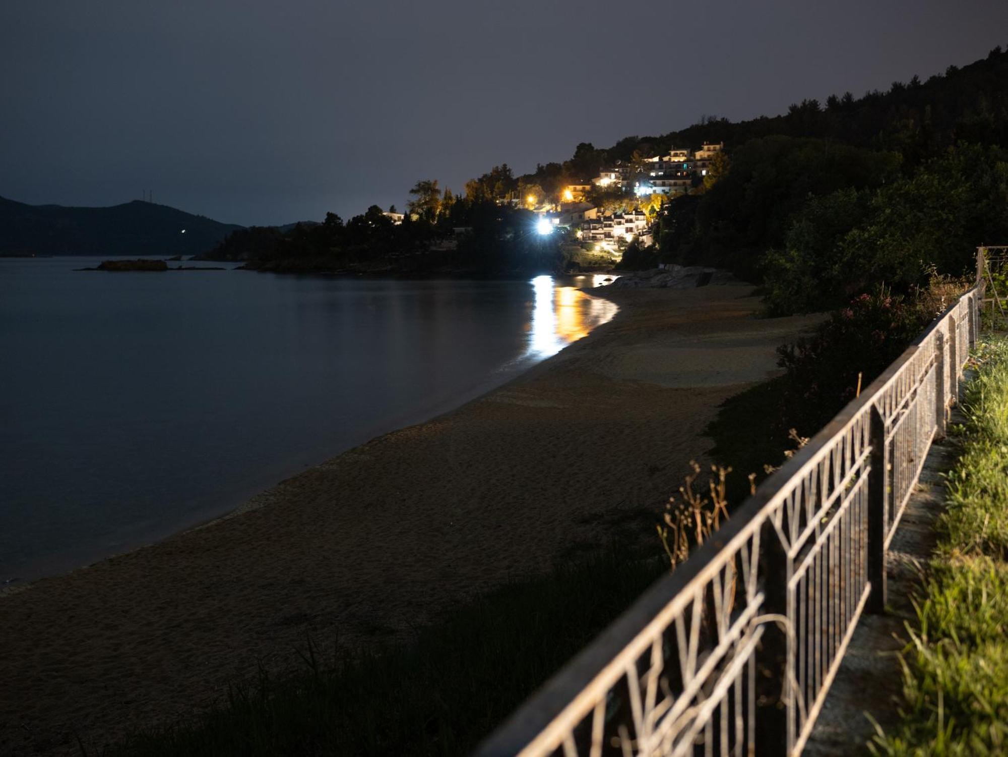 The House On The Beach Палеон-Цифликион Экстерьер фото